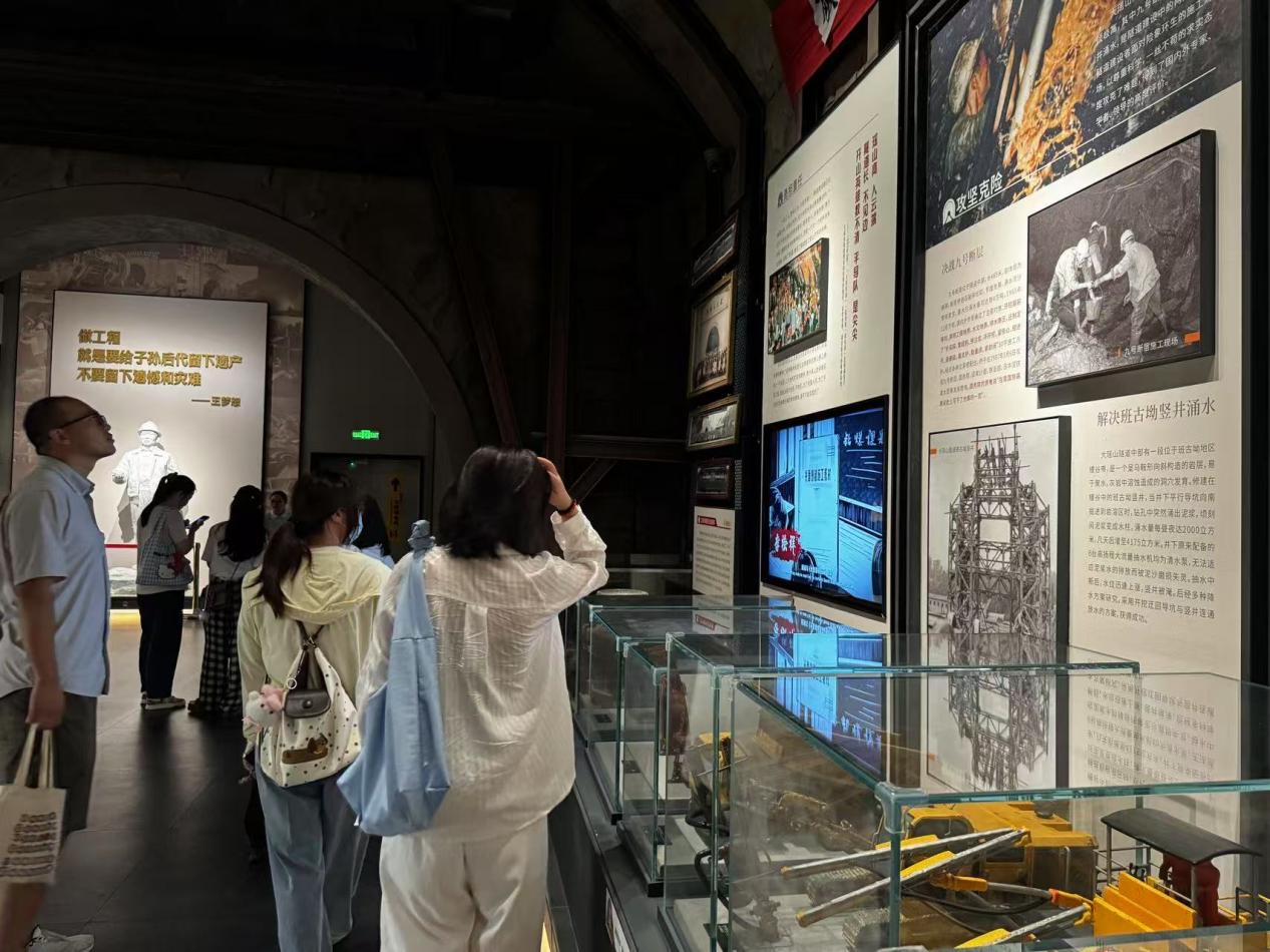 8f0274b7-2722-423f-8320-c94b875e56d5