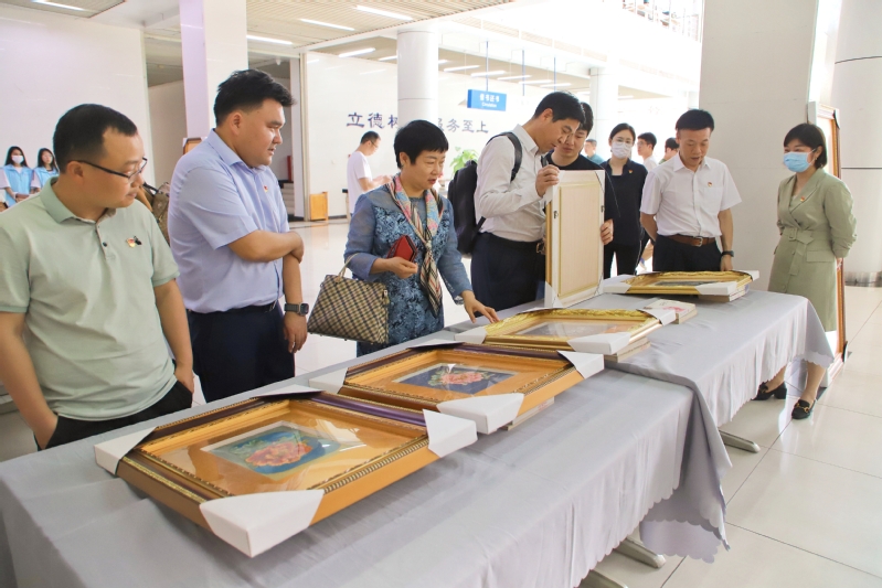 b011508c-41d0-4bc1-923b-6248c5edc4cb