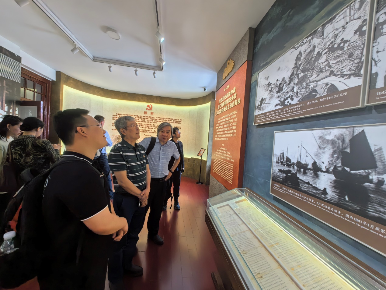 bc5acb24-d47d-418c-ae82-de16a7e79d43