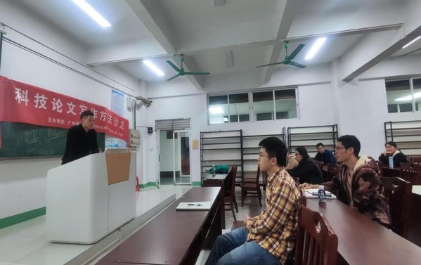 e52a2942-10d4-404e-864a-b4ed99830243 e52a2942-10d4-404e-864a-b4ed99830243