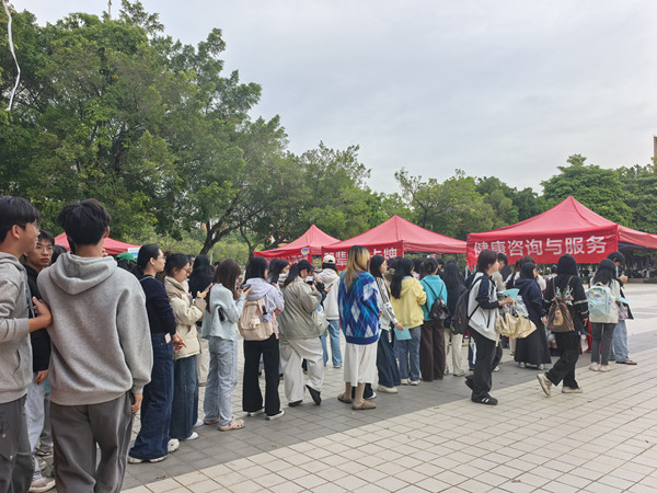 f018ae54-f691-4862-9143-418d55fc72a0