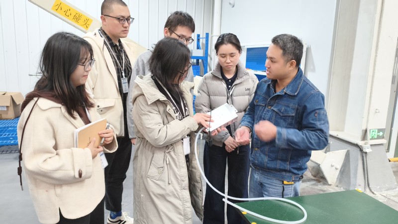 a474b71e-b254-4901-a193-8f499a05e8e8