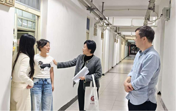 daa53c77-8428-4ad9-9c7d-a5b28b9fa89b daa53c77-8428-4ad9-9c7d-a5b28b9fa89b