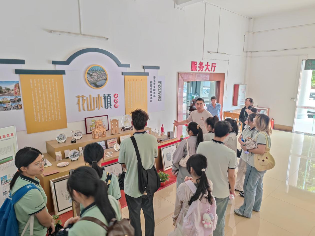 e1419cf6-f906-40a1-8e9f-96a06cf5160f