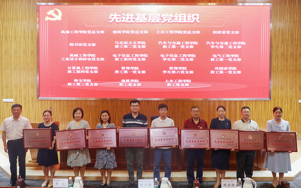 b8066680-bc4d-45b4-af41-ad71e3e319f8 b8066680-bc4d-45b4-af41-ad71e3e319f8