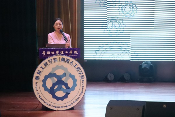 f455b391-68f3-4809-8c11-72a504e528ff f455b391-68f3-4809-8c11-72a504e528ff