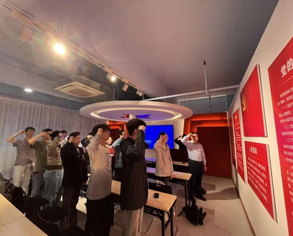 102c5d80-3bc9-4dd0-87d2-ccaf2c7033d7 102c5d80-3bc9-4dd0-87d2-ccaf2c7033d7