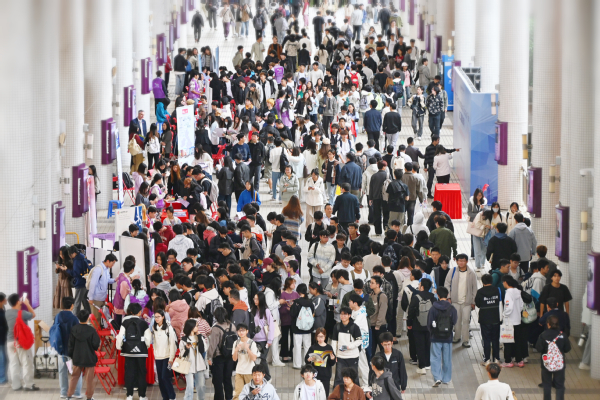 720b00f3-f6cf-4c96-b85c-482de241284a