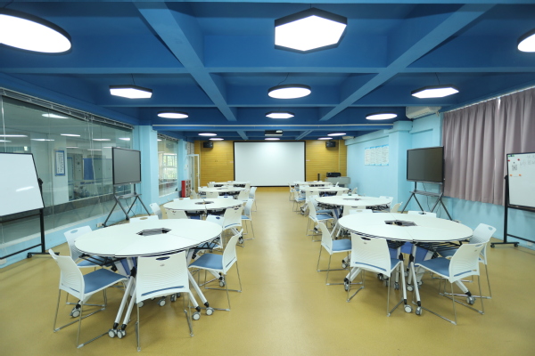 baa419fe-fdec-42c5-9830-a56a97344c32