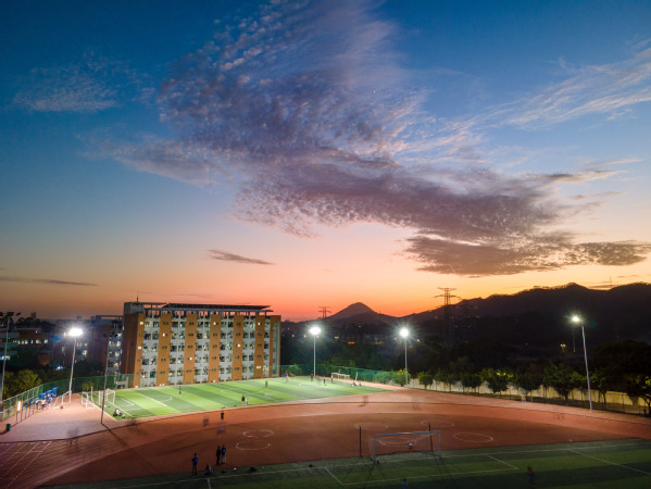 7a603195-d99d-44ec-b754-9bfb74038fdb