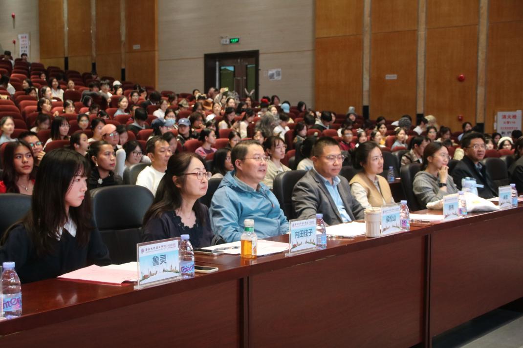 8fdc5e04-193c-4635-8b04-c9da89167809 8fdc5e04-193c-4635-8b04-c9da89167809