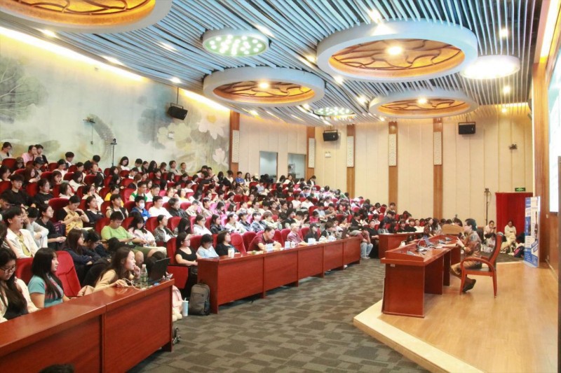 d7004fa5-fceb-4aed-b2d9-1dd085b07d46