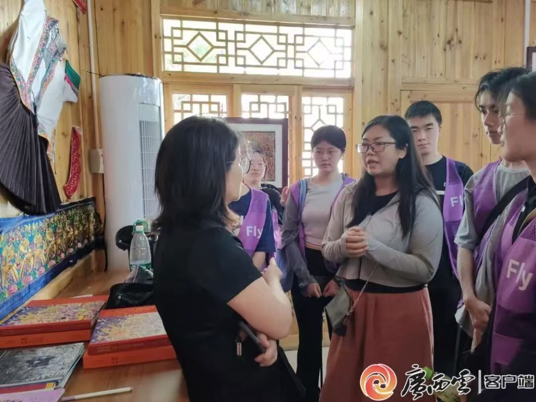 bf10a320-9bee-41c1-a82d-3c10be14bc2d bf10a320-9bee-41c1-a82d-3c10be14bc2d