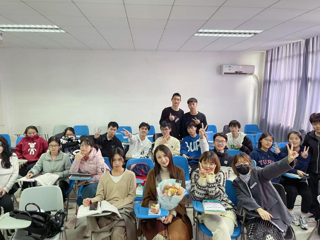 2d71982d-9548-43d3-9c8e-39e00de327d7 2d71982d-9548-43d3-9c8e-39e00de327d7