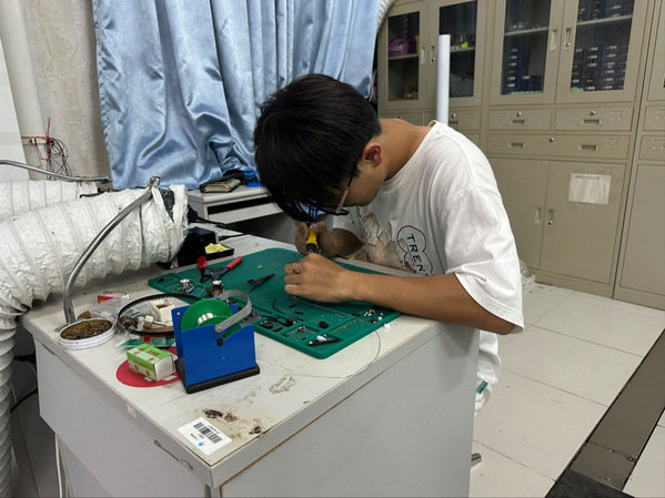 d143fdae-bc19-4af5-bb50-4b84495b240b d143fdae-bc19-4af5-bb50-4b84495b240b