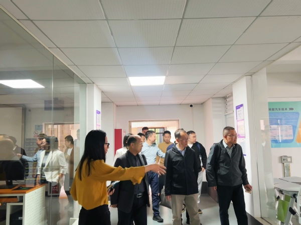 a3d92926-fdc4-49b7-b843-7ded159f14a2