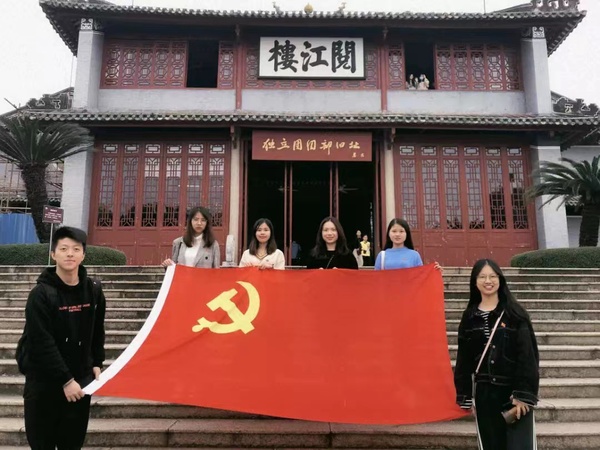 98f5394c-2b3f-43ec-a746-13f2e7d06b69 98f5394c-2b3f-43ec-a746-13f2e7d06b69