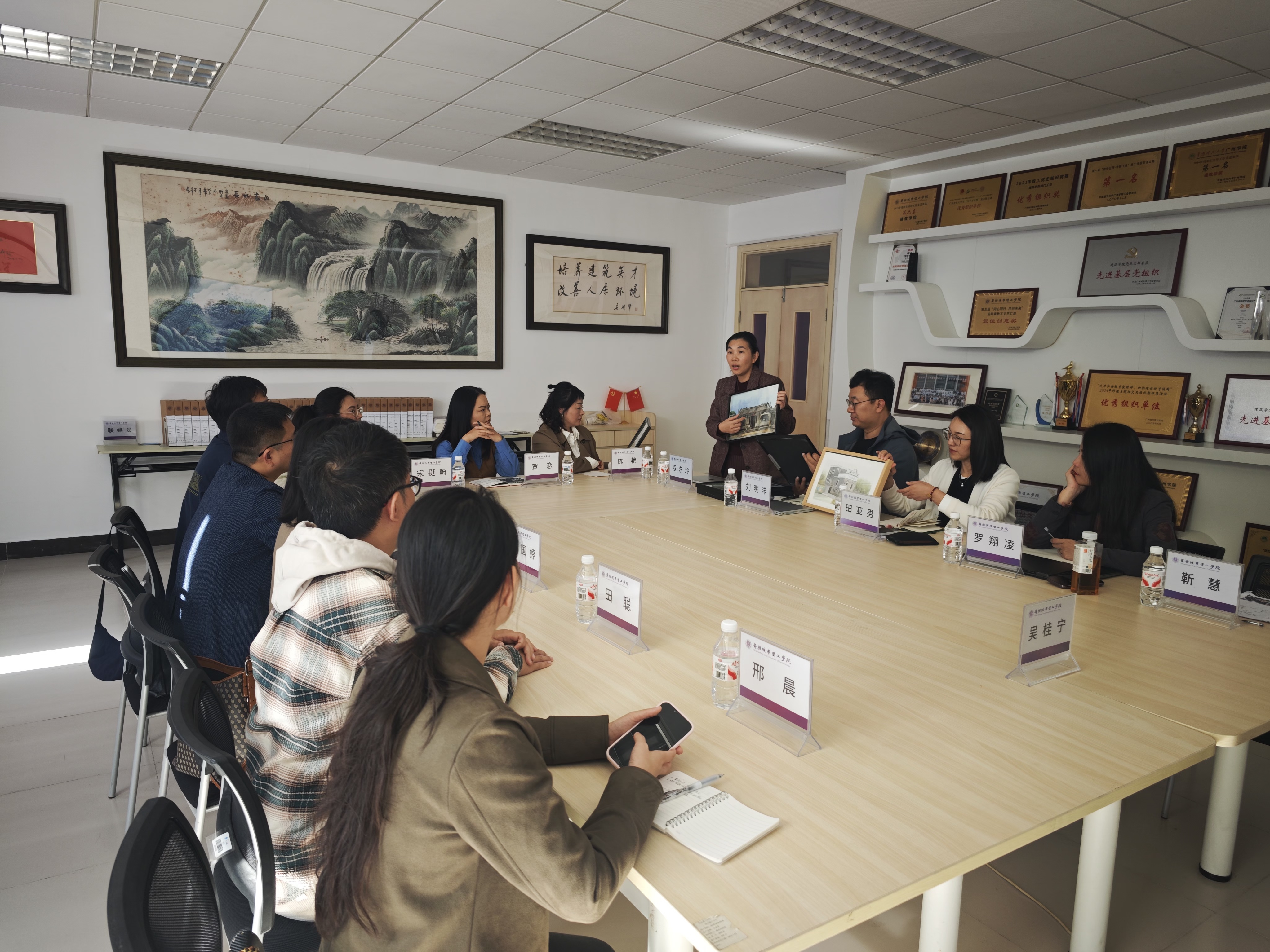 f7dd0bdf-891d-4612-8ab7-4bbd31ece714